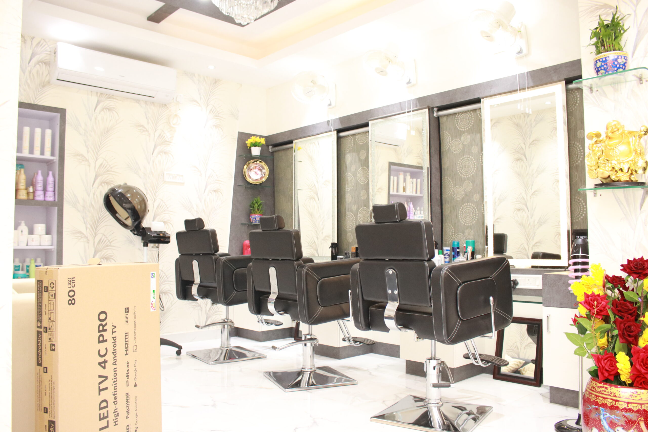 Read more about the article Edwina Salon – Salon Interiors in Golf Green, Kolkata