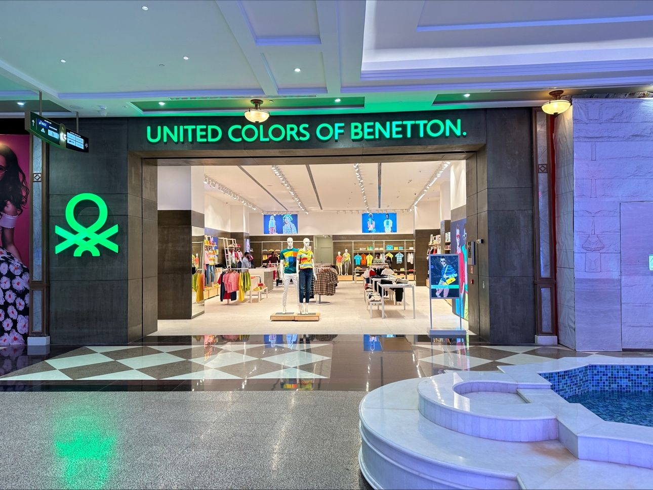 United Colors of Benetton (Andheri) Showroom Interiors